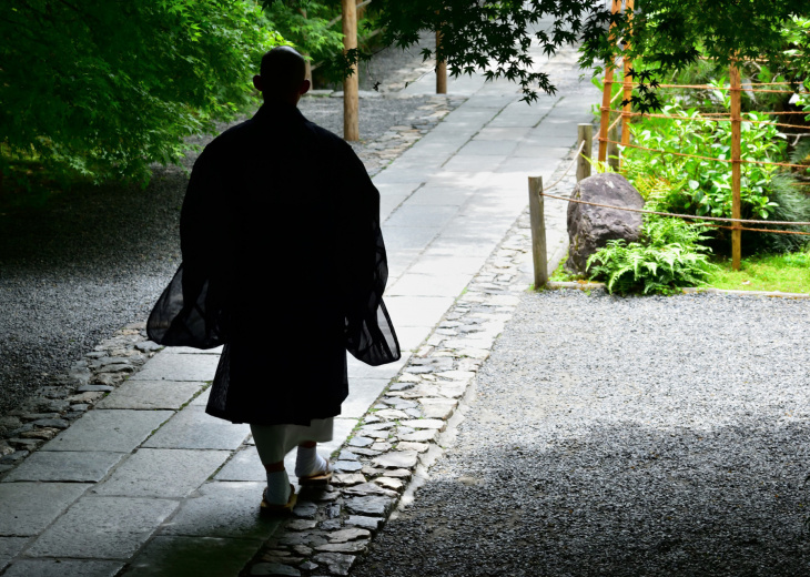 Silhouette d'un moine bouddhiste, Kyoto