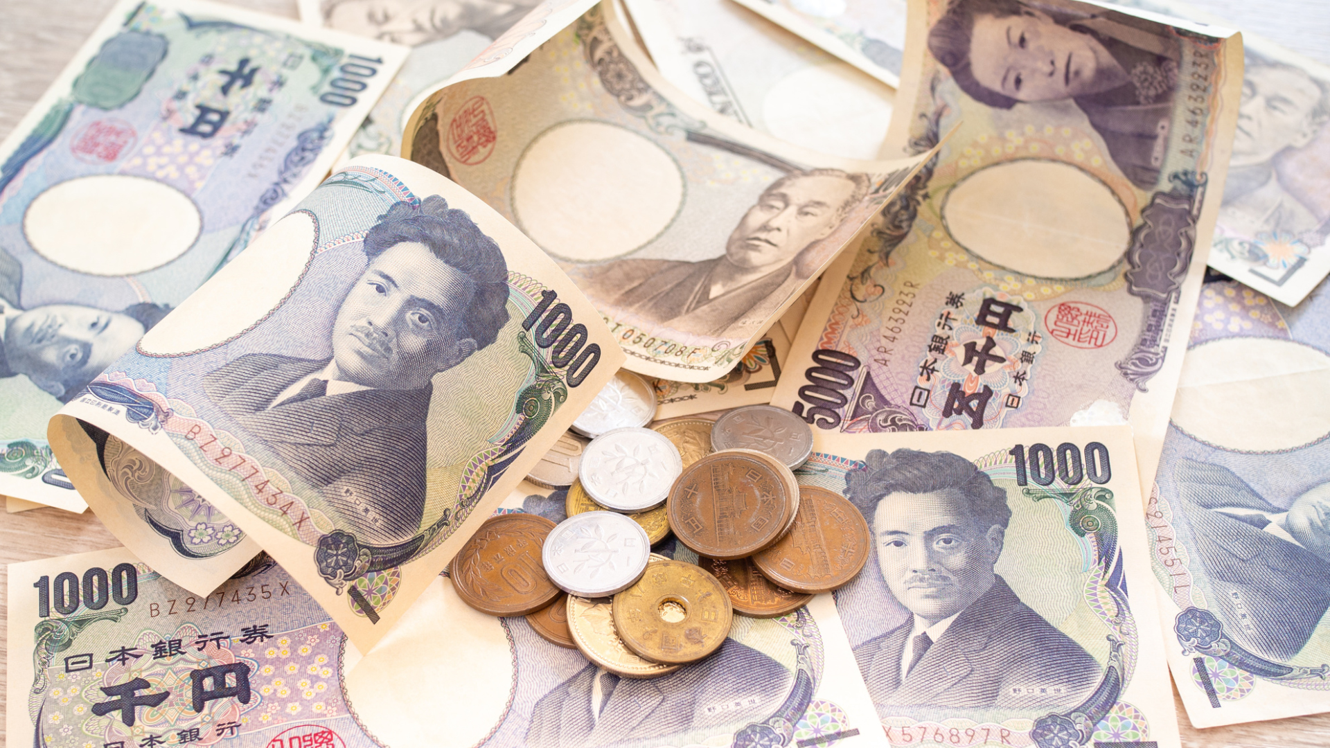 Pièces et billets de Yen, Japon